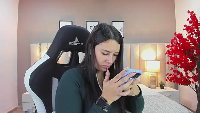 Snapshot of sara_parker069 chatting on September 18, 2025, 1:14 pm sara parker069 online show from September 18, 2025, 1:14 pm