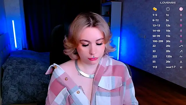 Blueberry-baby online show from February 2, 2025, 8:51 pm