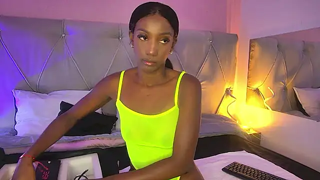 FiorelaLenin online show from January 13, 2026, 6:45 pm