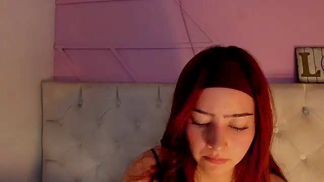 Alejita699 online show from April 11, 2026, 4:10 pm