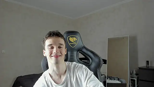 MasonWarholl online show from March 21, 2025, 7:22 am