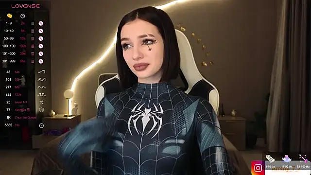 ammy cummy online show from October 31, 2025, 3:25 am