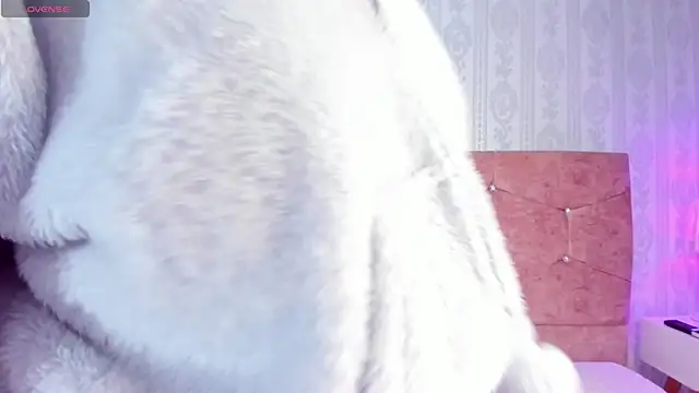 liaa 18 online show from September 24, 2025, 3:57 am