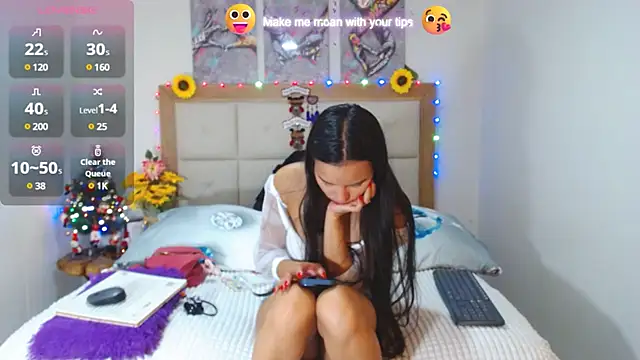 Snapshot of valentina_hearts chatting on December 20, 2024, 2:41 am valentina hearts online show from December 20, 2024, 2:41 am