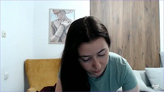 Snapshot of VioletaFlower7 chatting on June 20, 2026, 7:35 am VioletaFlower7 online show from June 20, 2026, 7:35 am