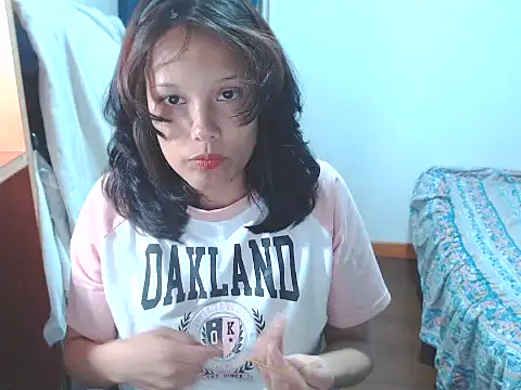 home vlak online show from April 16, 2026, 12:44 am