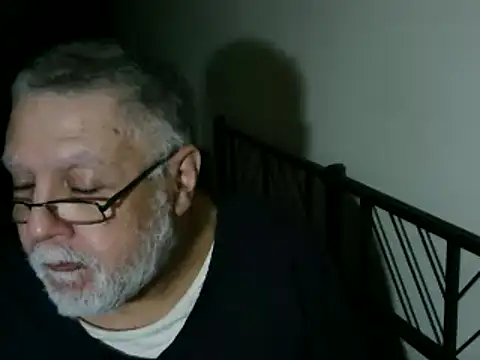 100Tauros online show from October 21, 2025, 9:03 pm