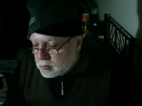 Snapshot of 100Tauros chatting on January 18, 2026, 9:29 pm 100Tauros online show from January 18, 2026, 9:29 pm