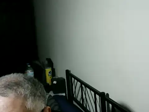 Snapshot of 100Tauros chatting on February 2, 2026, 11:59 pm 100Tauros online show from February 2, 2026, 11:59 pm