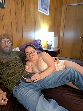 Snapshot of daddys_girl23 chatting on January 10, 2026, 2:18 am daddys girl23 online show from January 10, 2026, 2:18 am