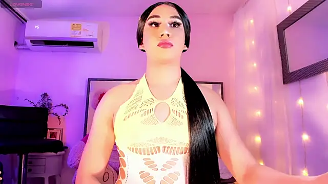 ShantalGirs online show from October 5, 2025, 7:26 pm