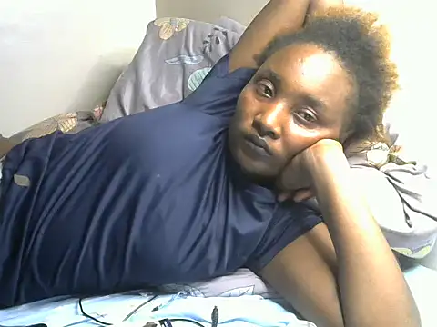 StacyGee24 online show from February 20, 2026, 6:43 pm