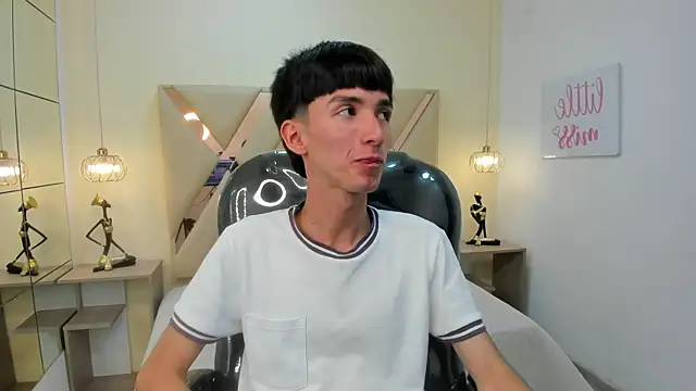 Jake evans online show from December 5, 2025, 1:21 pm