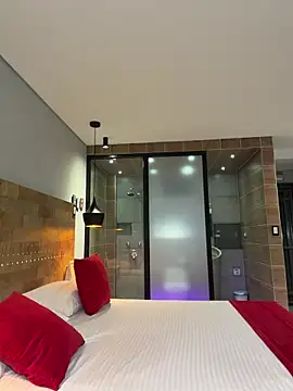 Snapshot of zui_lu chatting on April 2, 2026, 1:35 am zui lu online show from April 2, 2026, 1:35 am