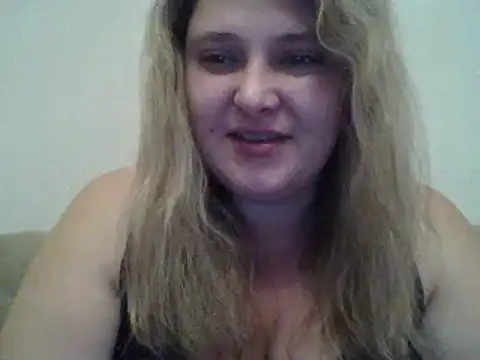 ParisMimi online show from November 20, 2025, 8:15 am