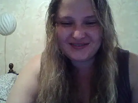 ParisMimi online show from May 18, 2026, 7:46 am