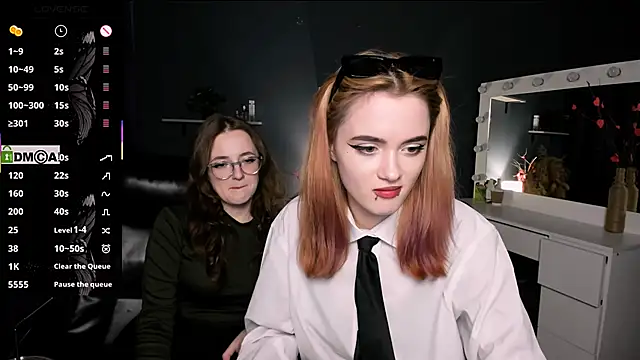 liana kisses online show from March 23, 2025, 2:48 am