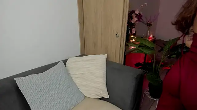 pamela  mar online show from November 10, 2025, 6:46 pm