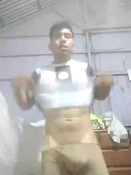 Snapshot of leyel00155 chatting on November 5, 2025, 11:46 am leyel00155 online show from November 5, 2025, 11:46 am