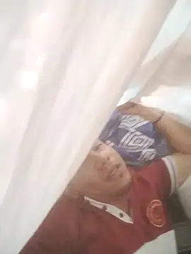 Snapshot of leyel00155 chatting on November 7, 2025, 12:31 pm leyel00155 online show from November 7, 2025, 12:31 pm