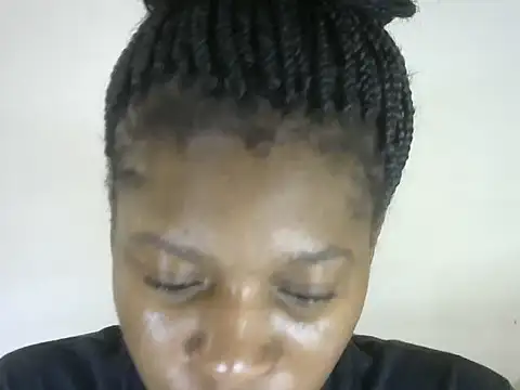 Snapshot of Pretty-emmie chatting on October 4, 2025, 11:34 am Pretty-emmie online show from October 4, 2025, 11:34 am