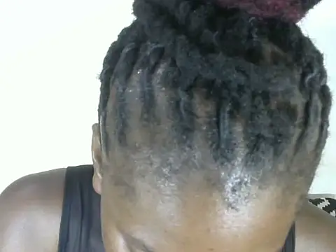 Snapshot of Pretty-emmie chatting on March 6, 2025, 11:20 pm Pretty-emmie online show from March 6, 2025, 11:20 pm