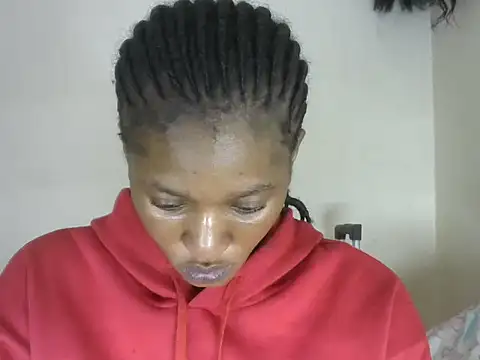 Snapshot of Pretty-emmie chatting on September 10, 2025, 9:25 pm Pretty-emmie online show from September 10, 2025, 9:25 pm