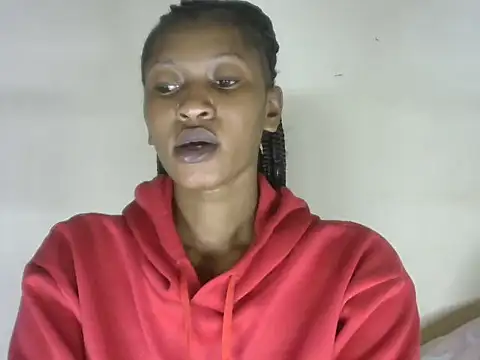 Snapshot of Pretty-emmie chatting on October 29, 2025, 4:44 am Pretty-emmie online show from October 29, 2025, 4:44 am