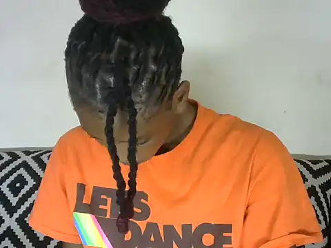 Snapshot of Pretty-emmie chatting on March 6, 2025, 8:16 pm Pretty-emmie online show from March 6, 2025, 8:16 pm