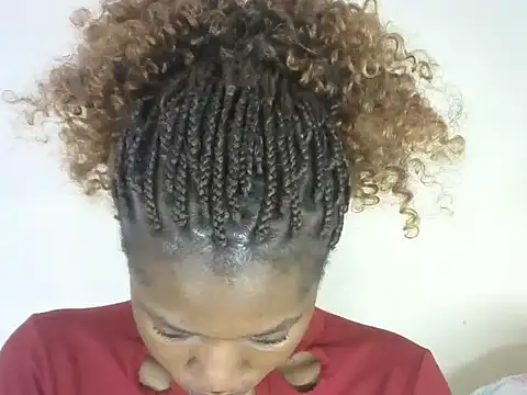 Snapshot of Pretty-emmie chatting on October 10, 2025, 6:36 am Pretty-emmie online show from October 10, 2025, 6:36 am