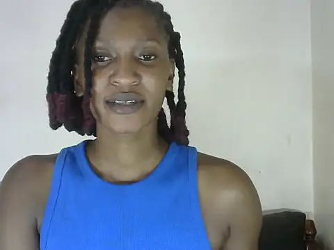 Snapshot of Pretty-emmie chatting on February 28, 2025, 11:47 am Pretty-emmie online show from February 28, 2025, 11:47 am