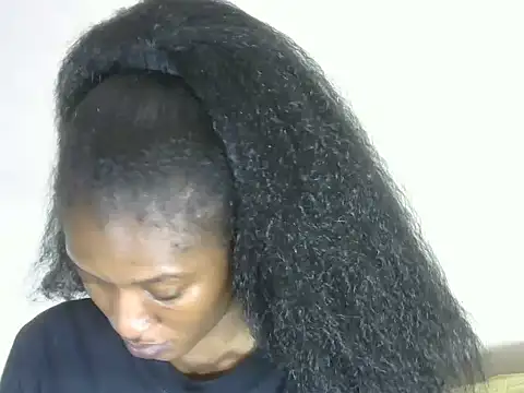 Snapshot of Pretty-emmie chatting on September 14, 2025, 5:30 am Pretty-emmie online show from September 14, 2025, 5:30 am