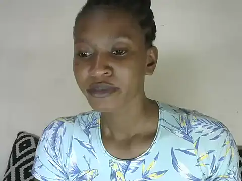 Snapshot of Pretty-emmie chatting on March 19, 2025, 7:38 pm Pretty-emmie online show from March 19, 2025, 7:38 pm