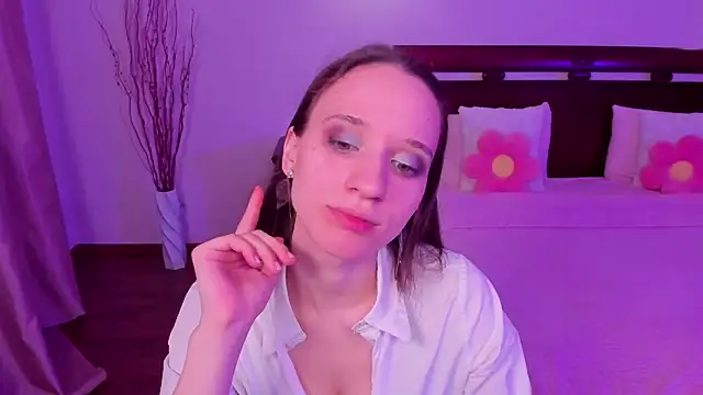 StaceySunny online show from April 10, 2026, 5:31 pm