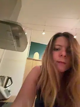 Snapshot of Nina_blain chatting on February 20, 2026, 5:26 pm Nina blain online show from February 20, 2026, 5:26 pm