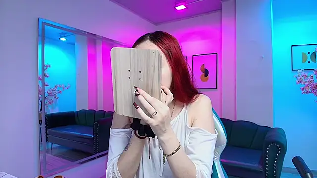 Vermelha Gremory  online show from March 19, 2025, 7:38 pm