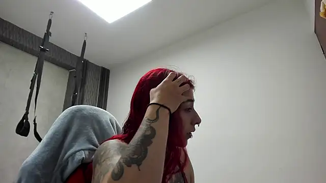 selene red  online show from April 22, 2026, 12:50 am