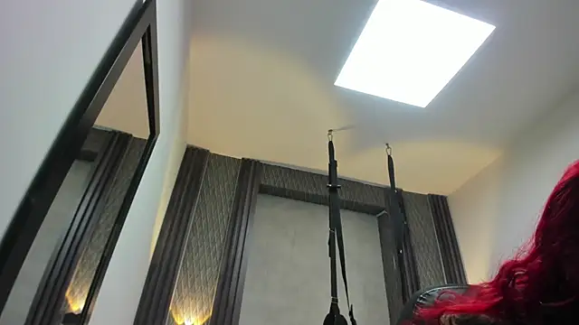 selene red  online show from May 11, 2026, 3:52 am