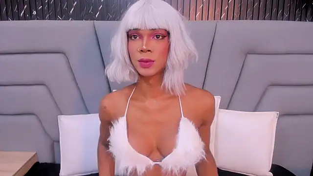 NaomiSteward online show from October 23, 2025, 11:31 am