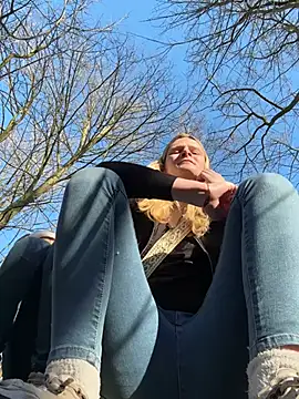 emma neko online show from March 18, 2025, 3:44 pm