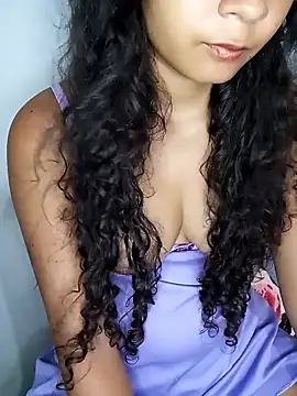 Snapshot of heleny901 chatting on February 11, 2026, 11:37 pm heleny901 online show from February 11, 2026, 11:37 pm