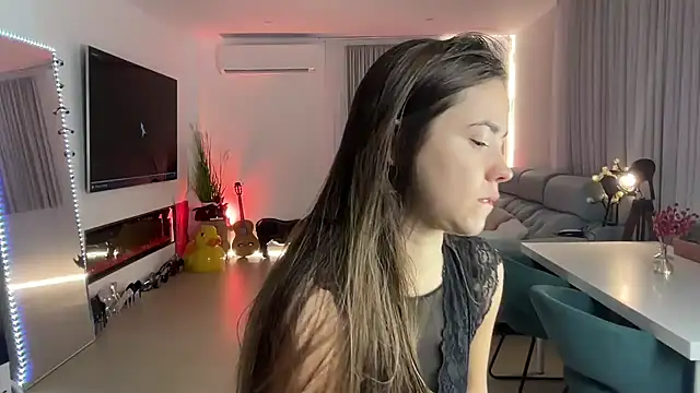 Mika Miller online show from January 9, 2026, 10:17 pm