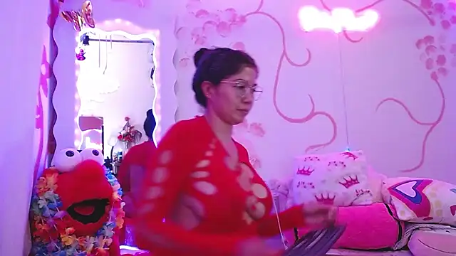 dainaflowers online show from April 6, 2026, 3:46 am