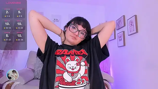 Snapshot of Sweet_Namii chatting on September 24, 2025, 7:42 pm Sweet Namii online show from September 24, 2025, 7:42 pm