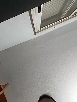 skrigul12 online show from January 3, 2025, 1:05 am