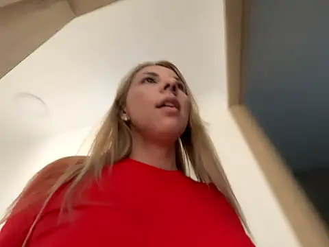 DollMagguie online show from October 20, 2025, 3:12 pm