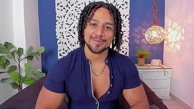 MikeEstevess online show from March 13, 2025, 9:37 pm