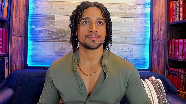 MikeEstevess online show from February 16, 2025, 2:31 am