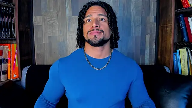 MikeEstevess online show from August 7, 2026, 12:27 am