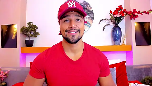 MikeEstevess online show from February 6, 2025, 8:39 am